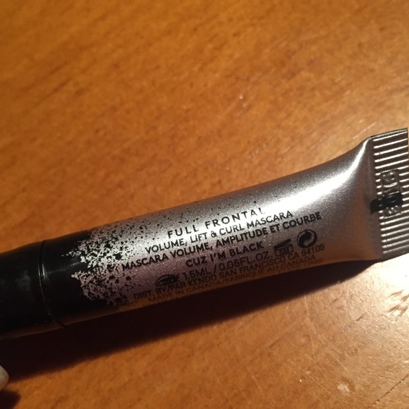 Fenty Beauty Full Frontal Mascara - Picture 4 of 11